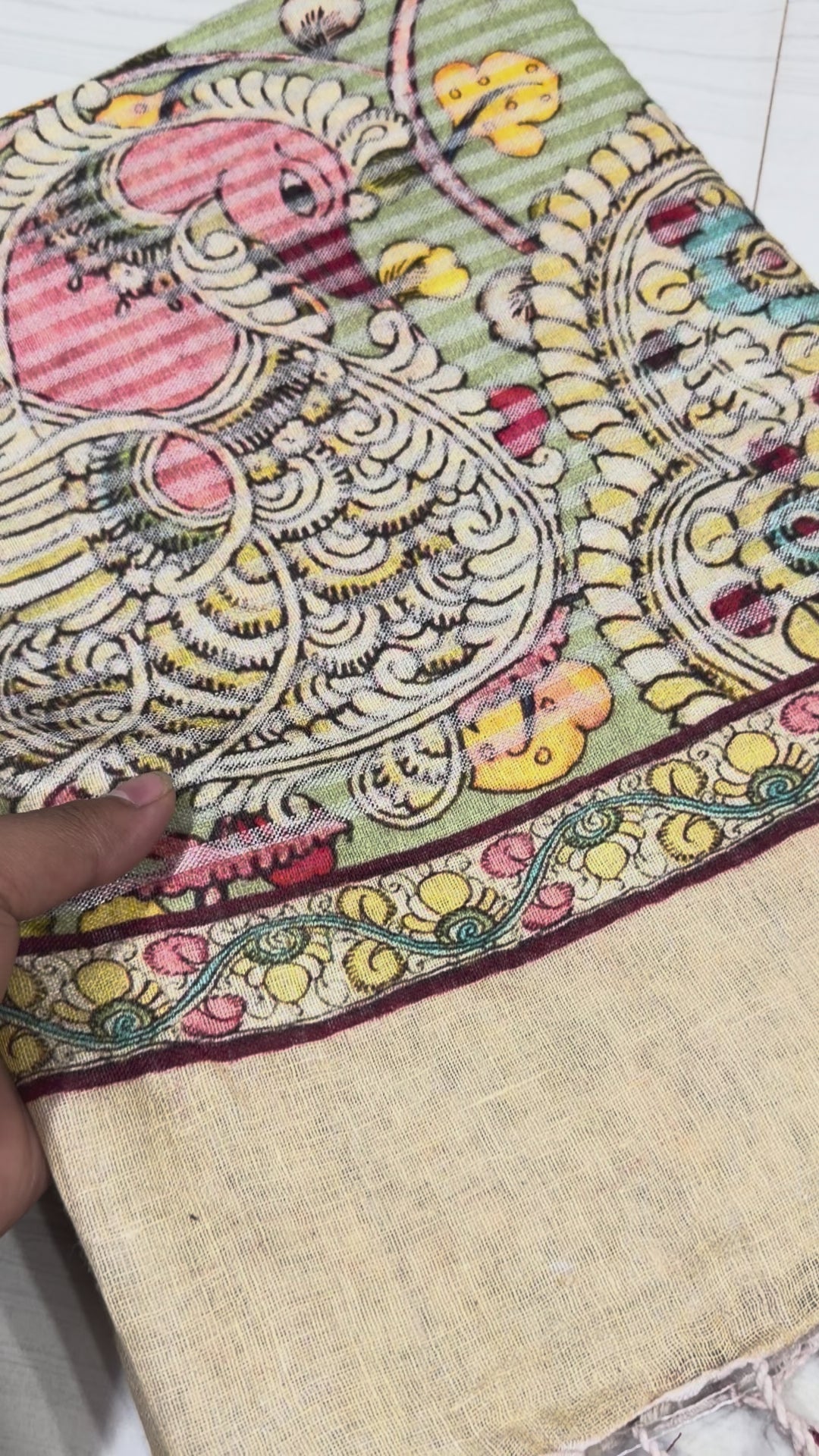 Creme Digital Pen Pushp Mayuri Kalamkari Pure Linen Saree